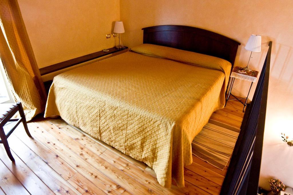 Locanda La Casetta Angera Rum bild