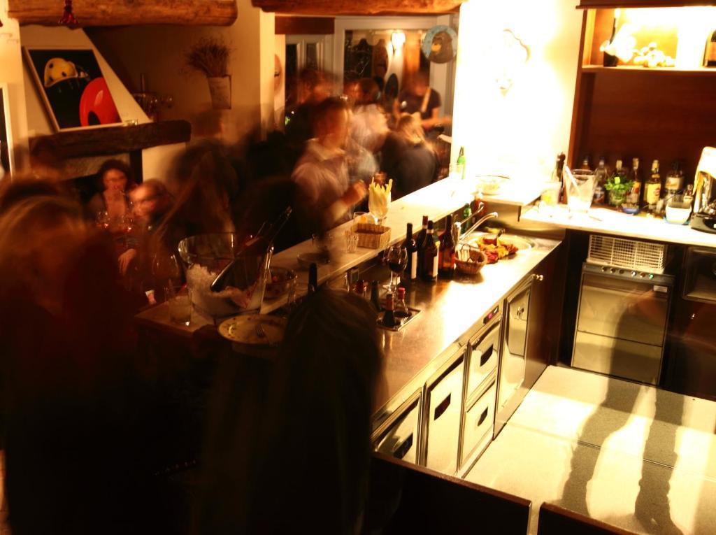 Locanda La Casetta Angera Exteriör bild
