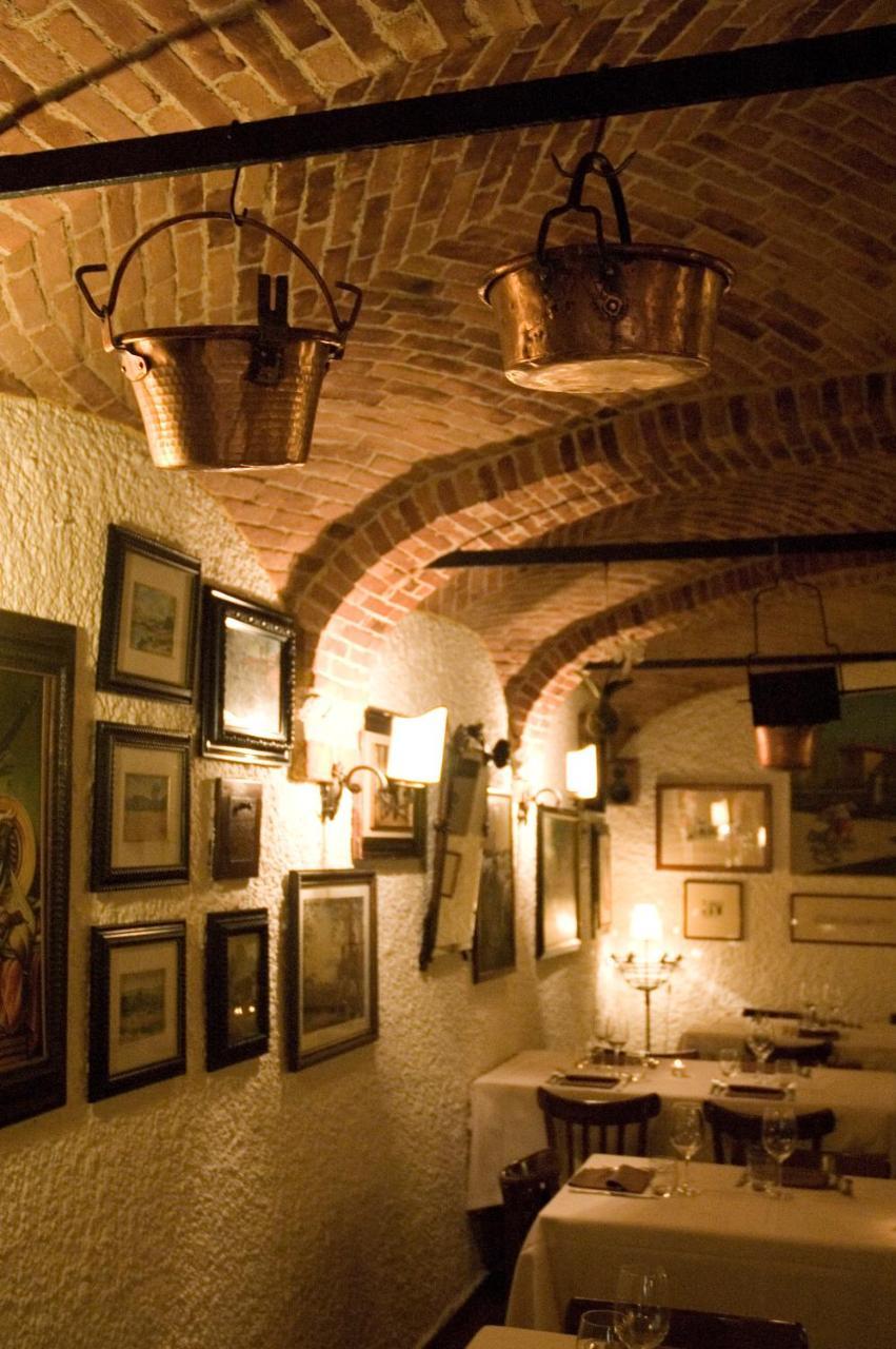 Locanda La Casetta Angera Exteriör bild